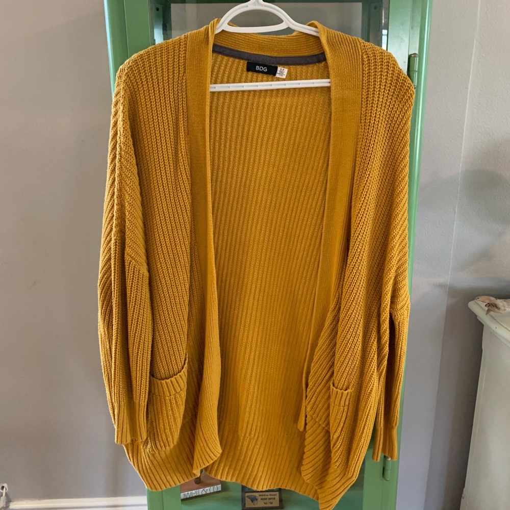 BDG cardigan - mustard
